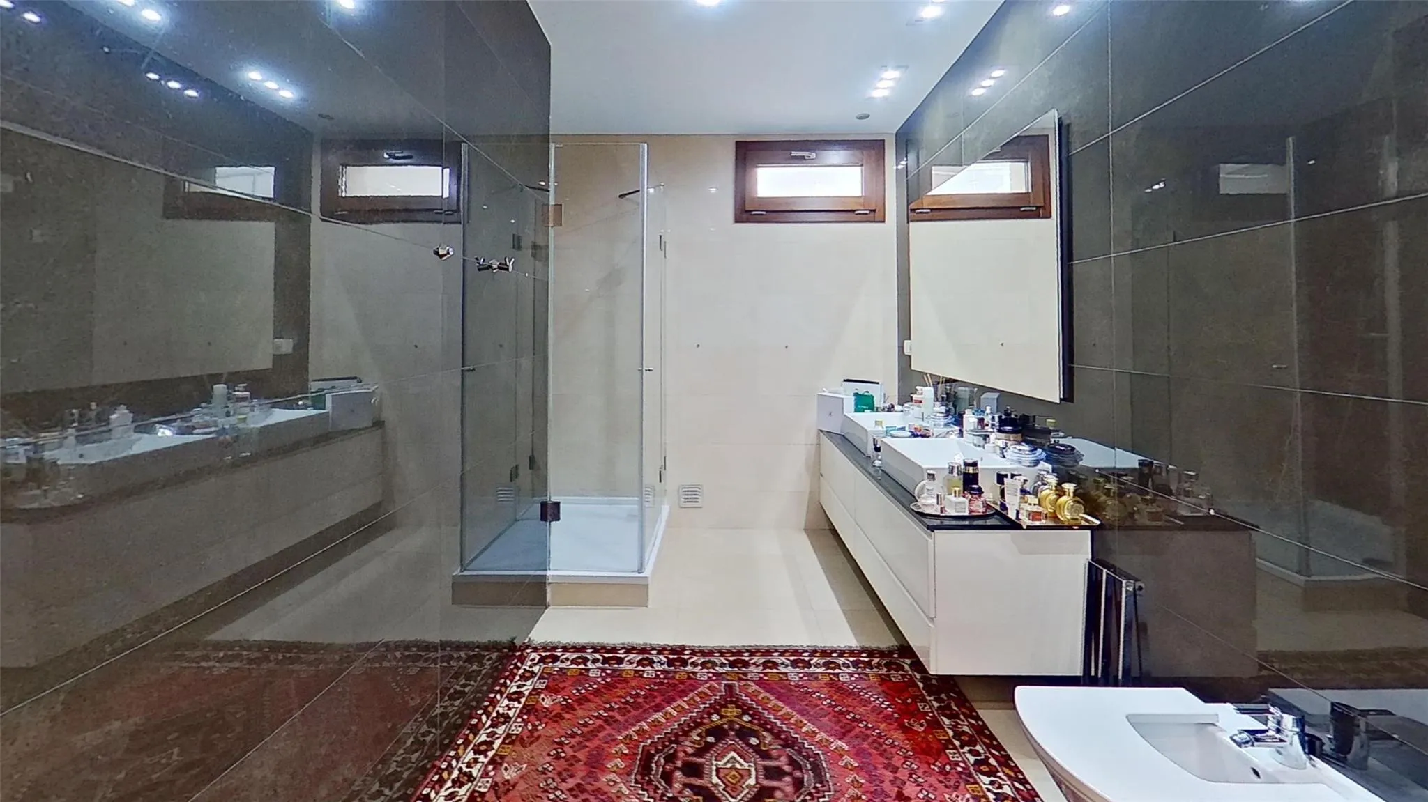 6-6C Rua Dr. João António Gonçalves 1B
