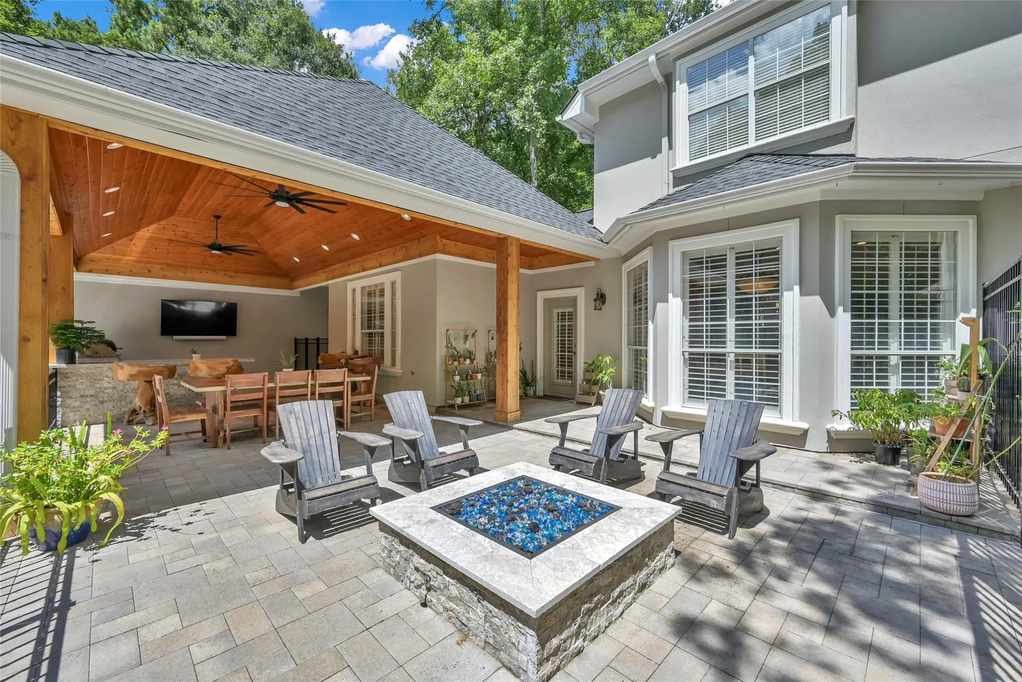 6207 Fieldwood Lane