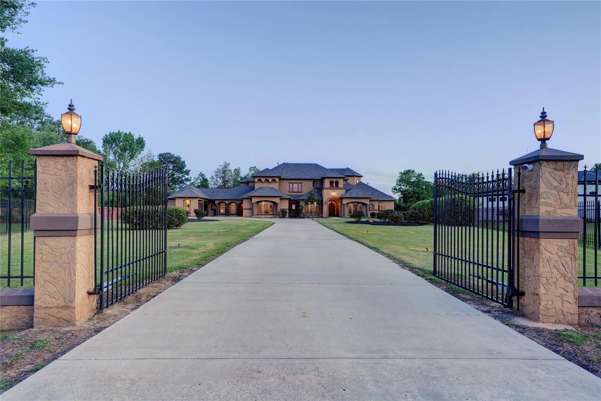 8027 Spring Village Drive