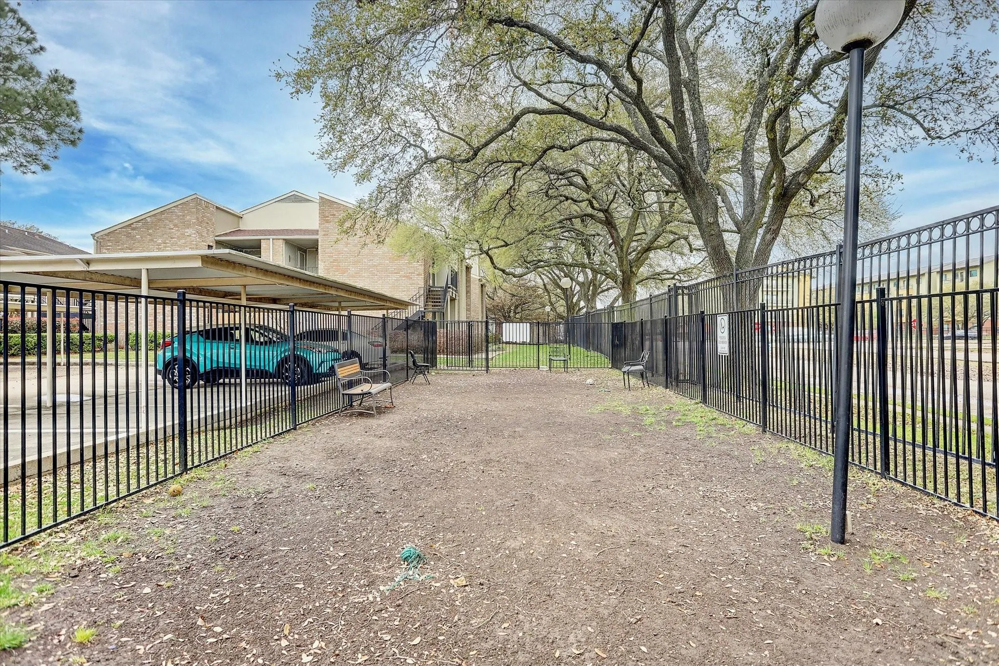 8100 Cambridge Street-125