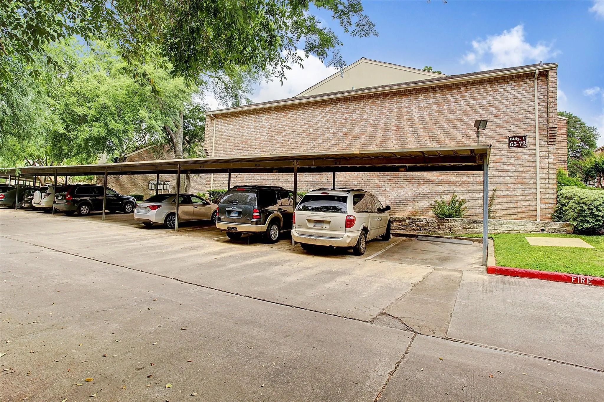 8100 Cambridge Street-125