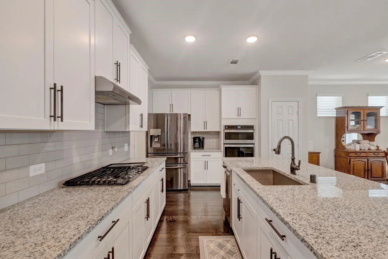 8608 Hollyoaks Creek Lane