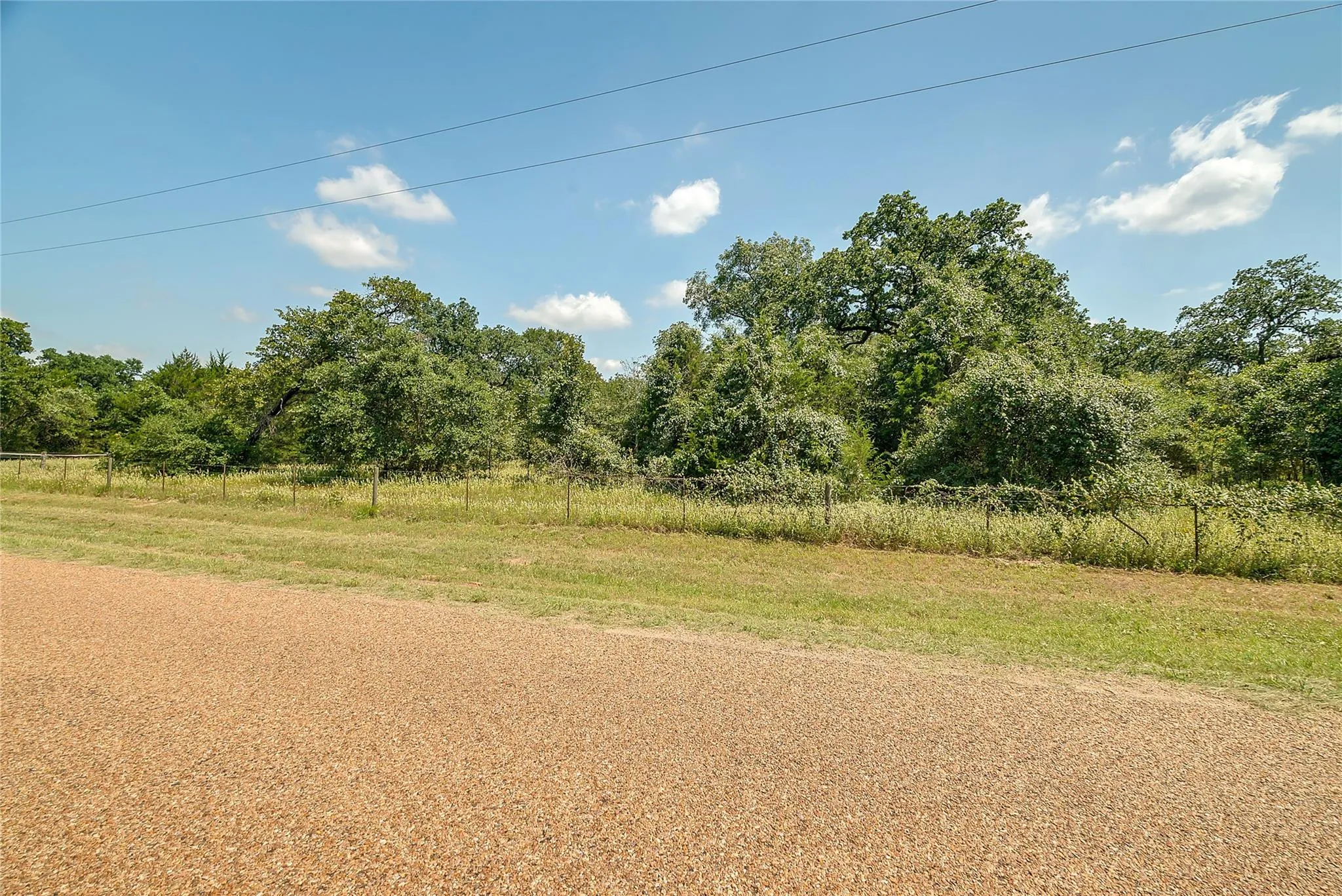 Parcel 19231 County Road 215