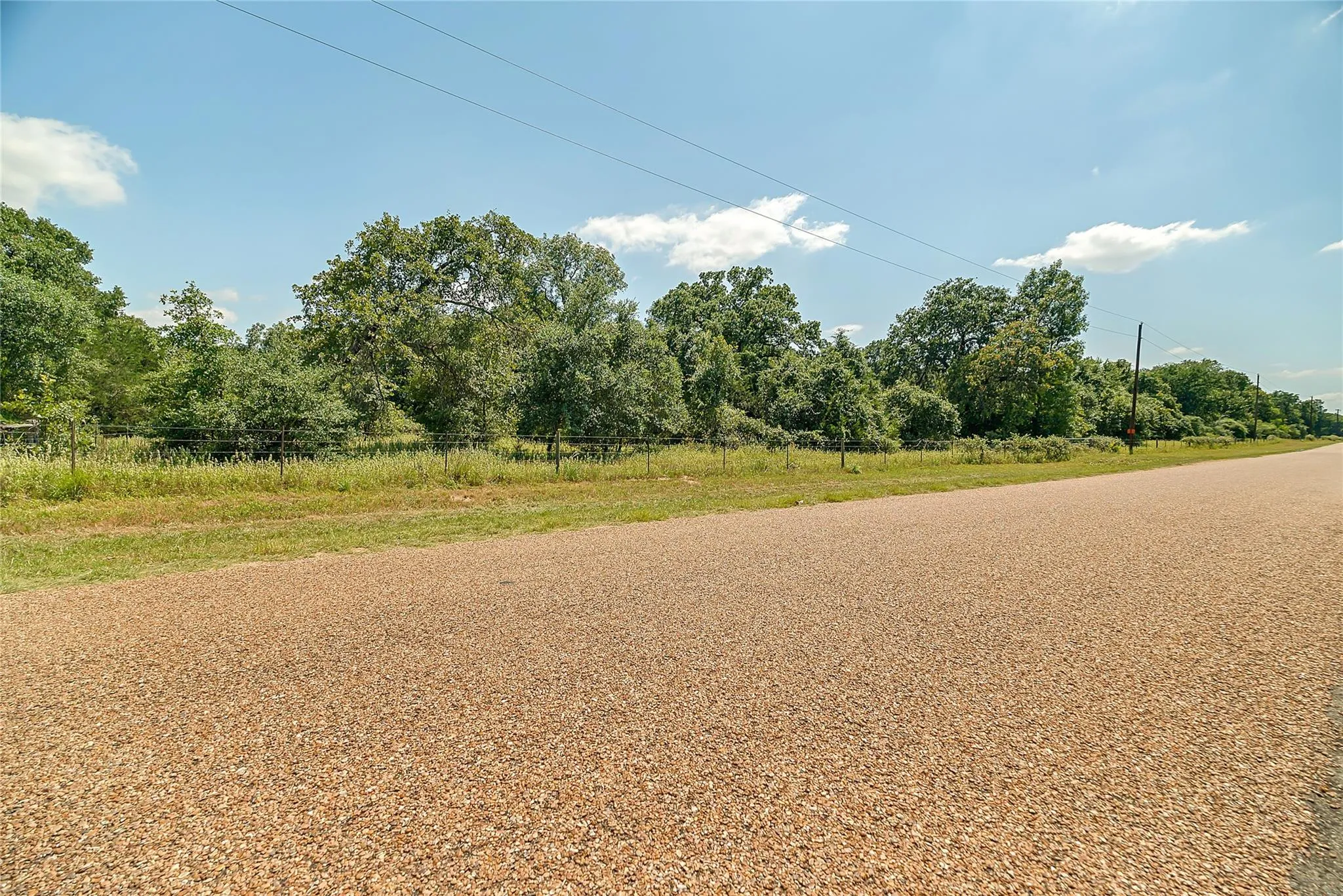 Parcel 19231 County Road 215