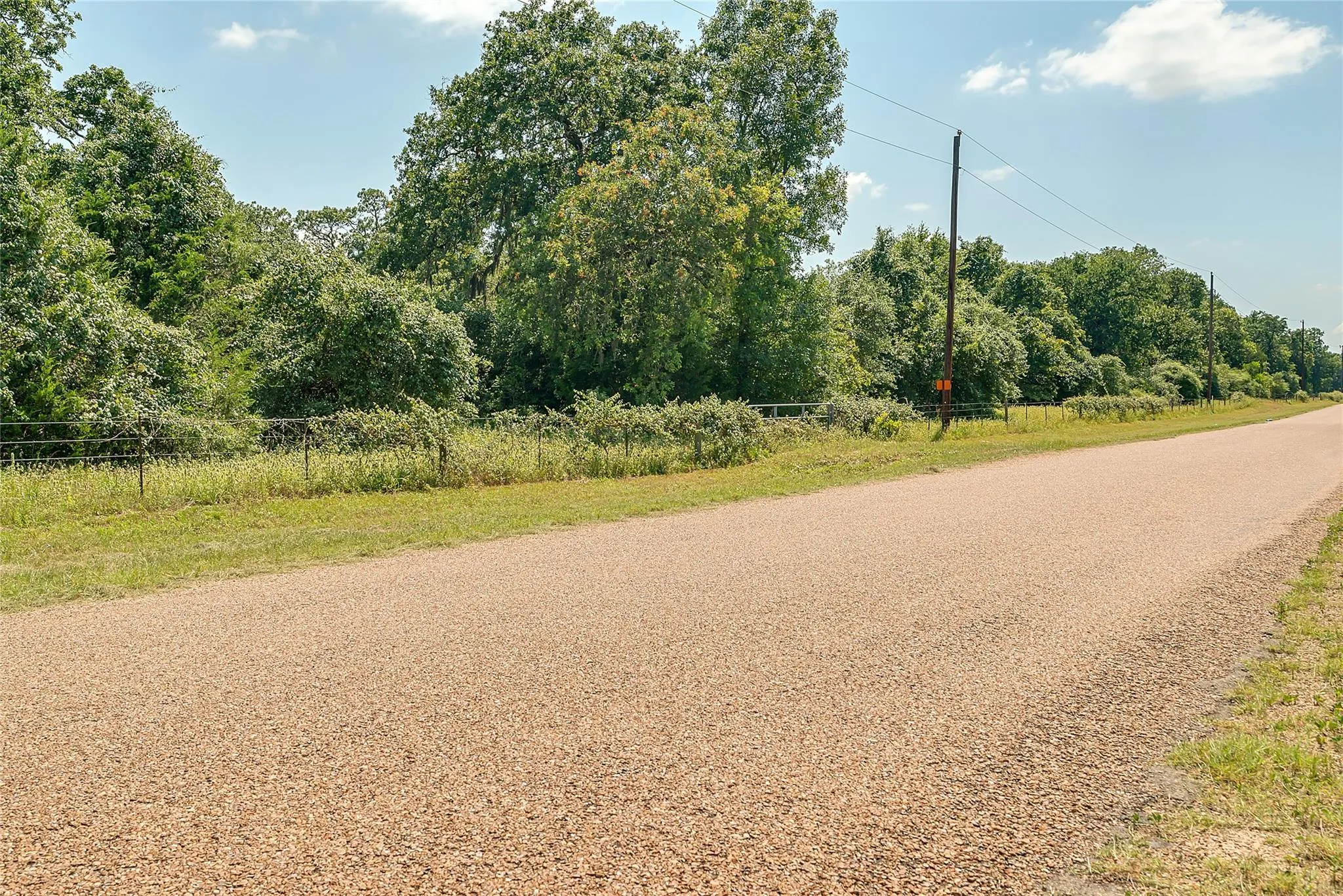 Parcel 19231 County Road 215